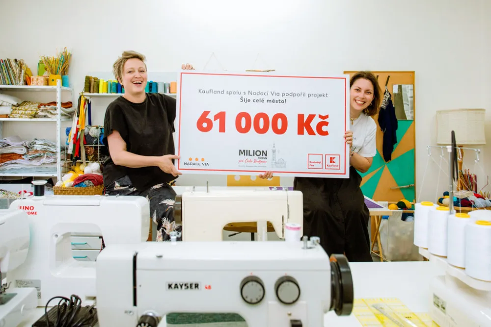 Sousedské slavnosti či Šije celé město. Kaufland podpořil komunitní projekty v Budějovicích