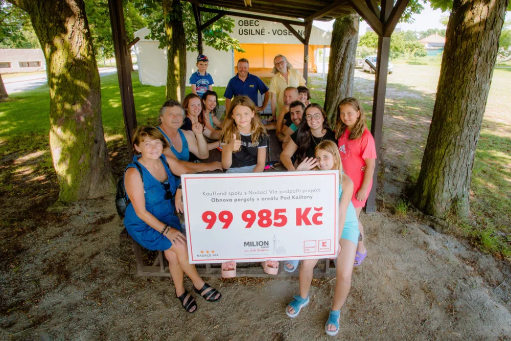 Sousedské slavnosti či Šije celé město. Kaufland podpořil komunitní projekty v Budějovicích