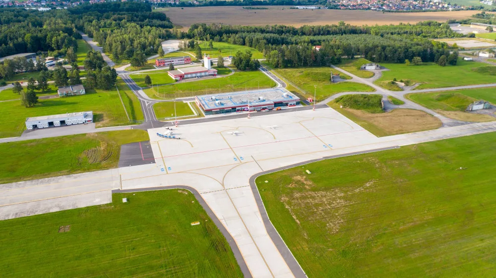 Terminál letiště v Plané u Českých Budějovic.