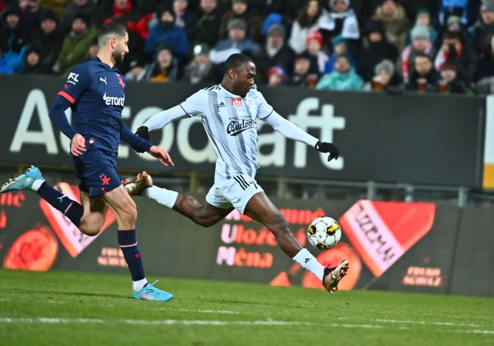 Dynamo v prvním domácím utkání proti Slavii neuspělo.
