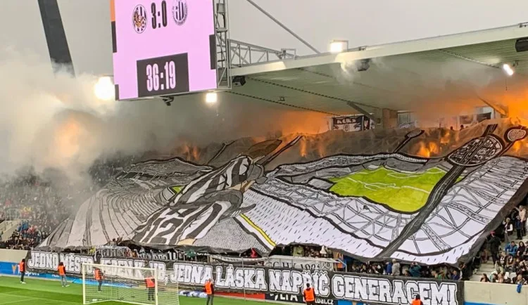 Dynamo prohrálo v Hradci Králové na novém stadionu.