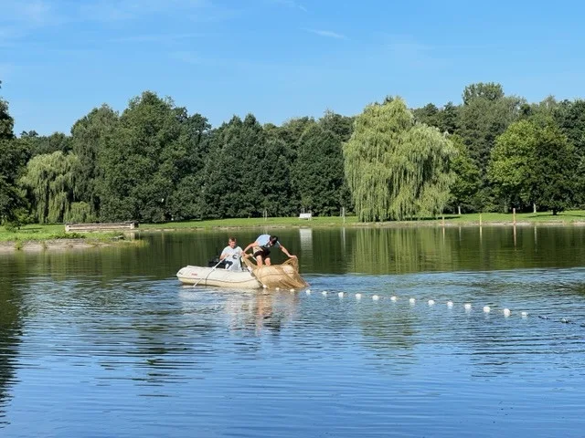 Město chce vyčistit vodu v Bagru. Pomoct s tím má vědecký průzkum nádrže