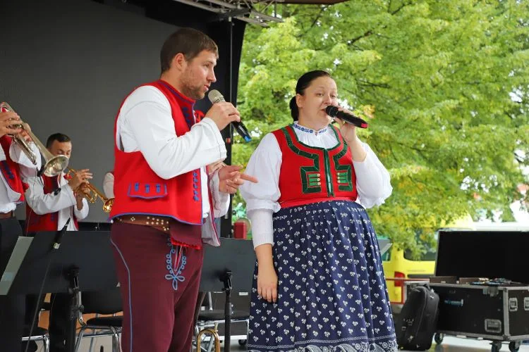Země živitelka láká na nejsilnější traktor i největšího osla Vyhrajte vstupenky a užijte si živitelku zadarmo