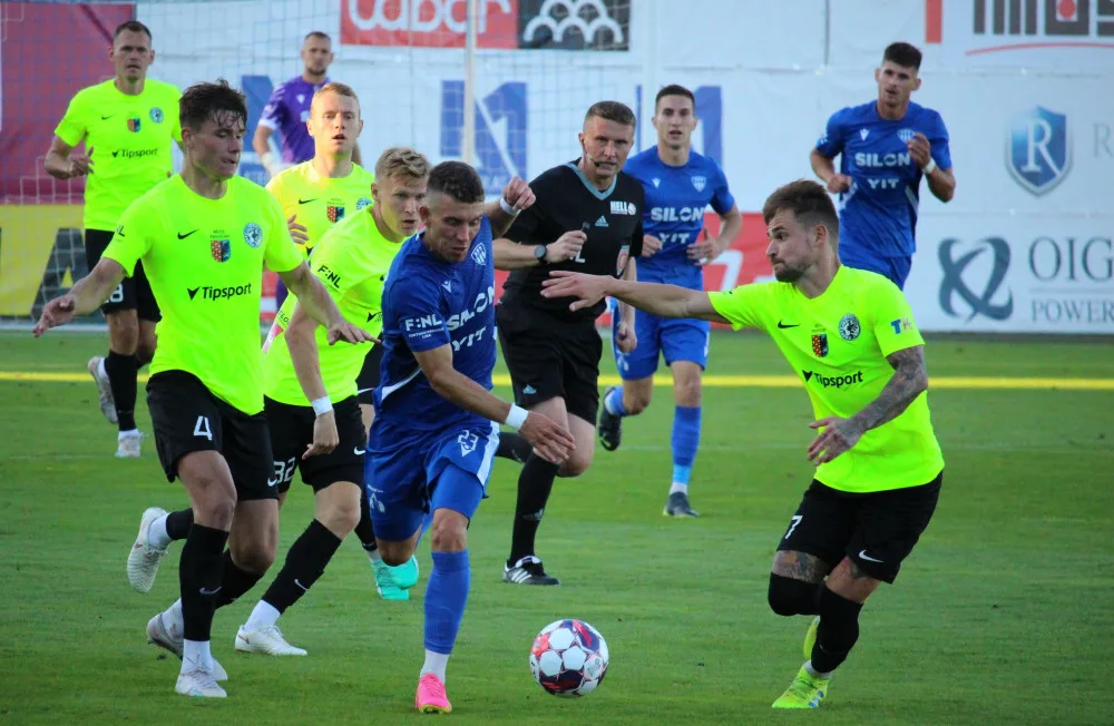 Tisícovka diváků sledovala remízu Táborska. Rezerva Dynama inkasovala pětkrát