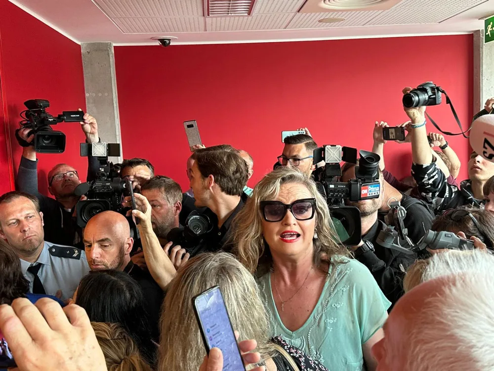 Jana Peterková v prostorách Obvodního soudu pro Prahu 8.