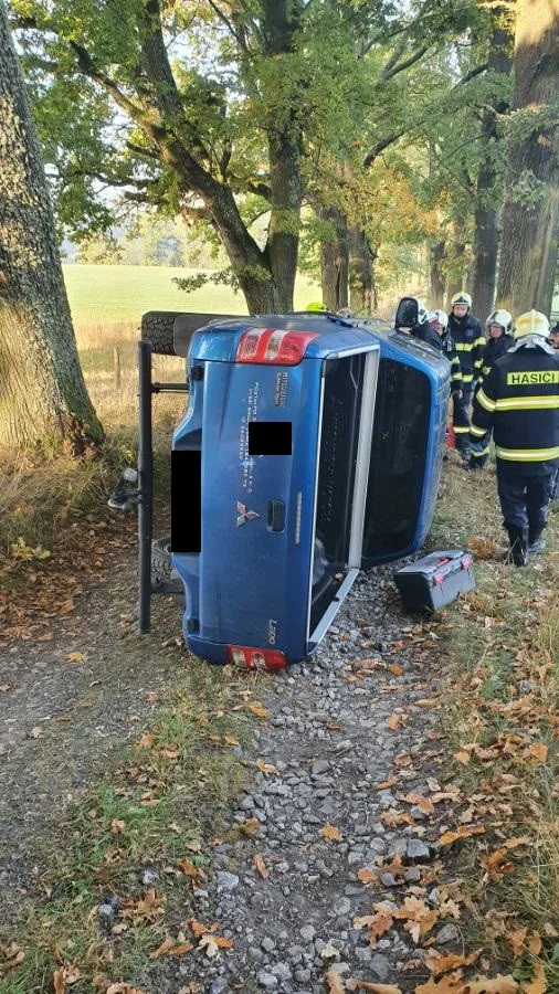 Při nehodě zemřel řidič automobilu. Nebyl připoutaný