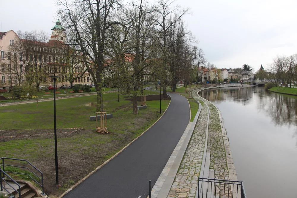 Město bude řešit nedostatky v Parku Dukelská.
