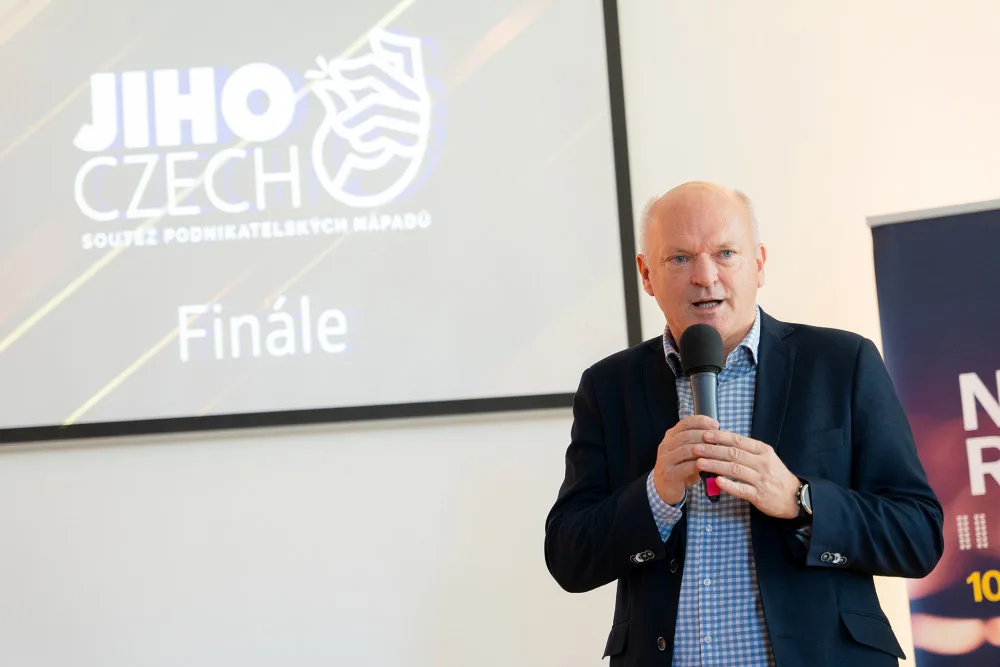 Finále 6. ročníku soutěže Jihoczech ovládl Eduard Čeněk se svým projektem inteligentních řídících systémů