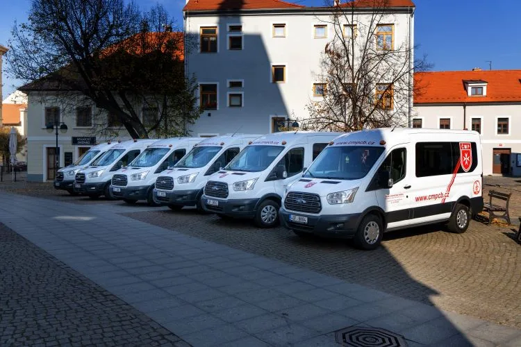 Vozy České maltézské pomoci.