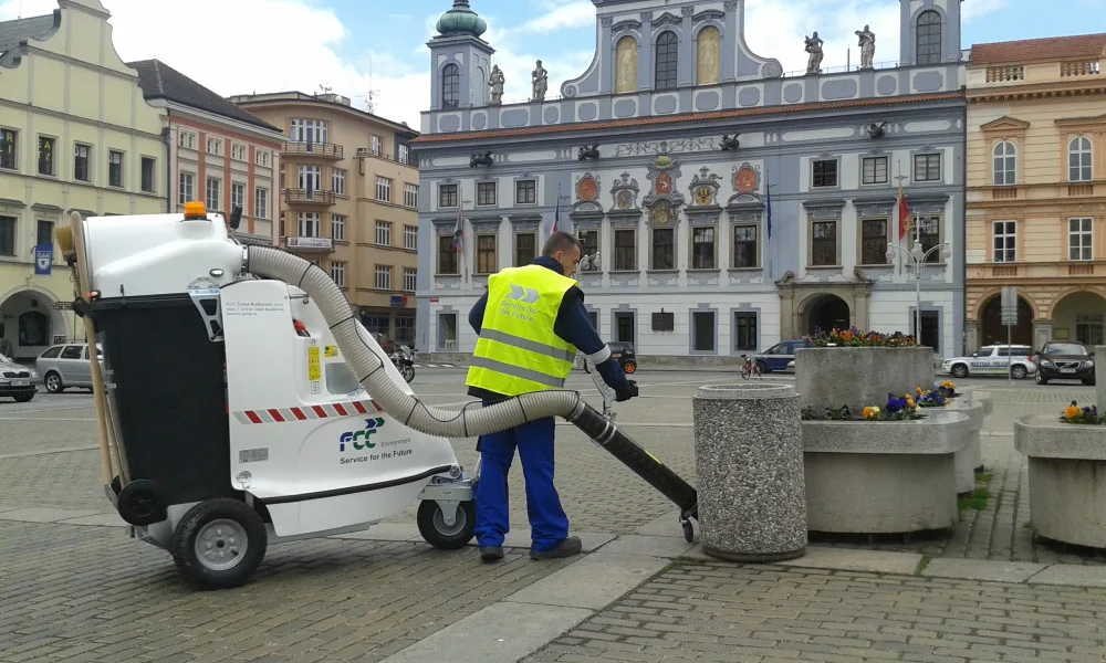 FCC uklízí, pomáhá a zároveň šetří