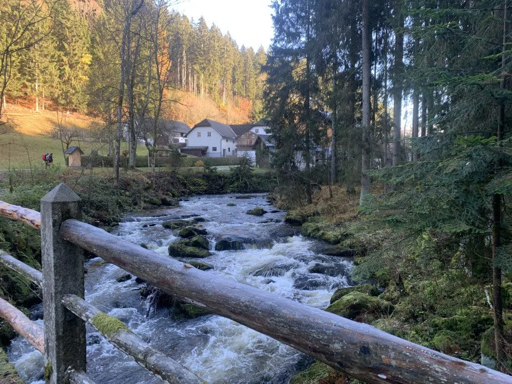 Některé jihočeské řeky jsou na druhém povodňovém stupni, hladiny by měly