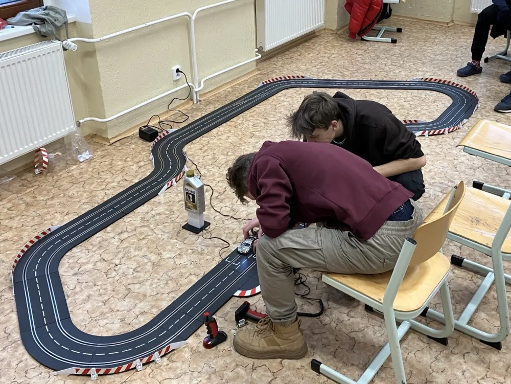 V předvánočním týdnu se studenti na SPŠ SE nenudí