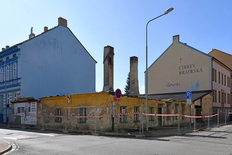 České Budějovice objektivem Milana Bindera a perem Martina Maršíka: Můžu rozbít okno?