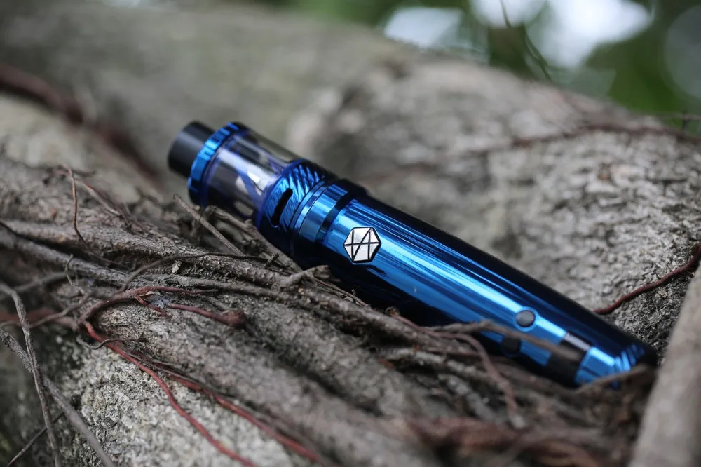 Použité e-cigarety do klasických kontejnerů nepatří. Přes 80 procent kuřáků je ale podle průzkumu nerecykluje