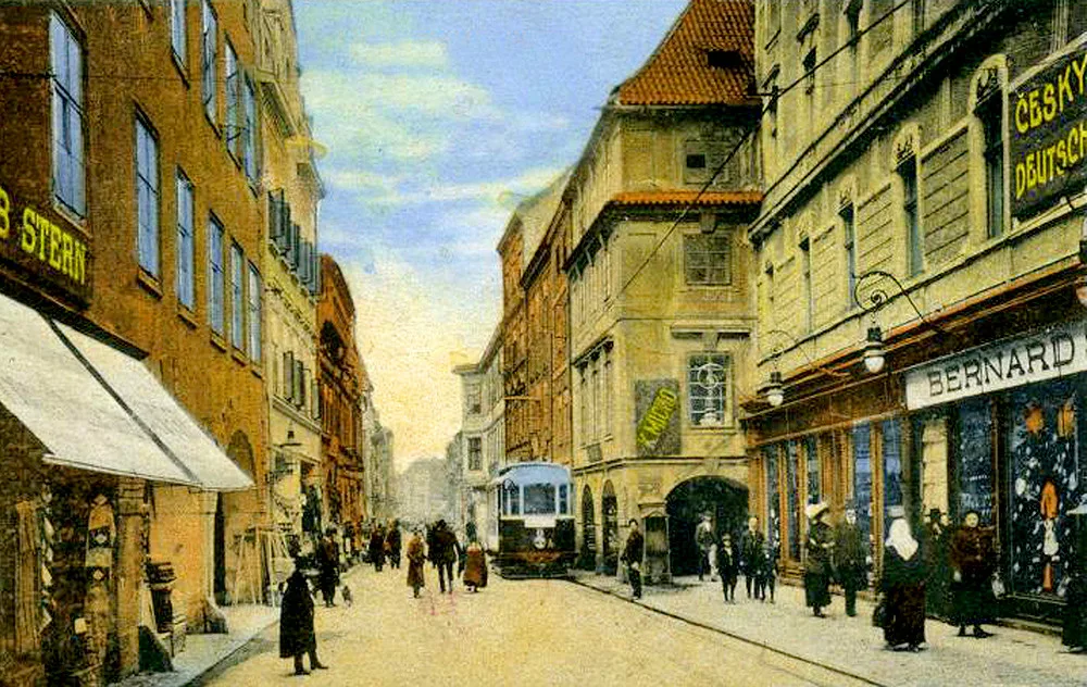 Krajinská před více než 100 lety.