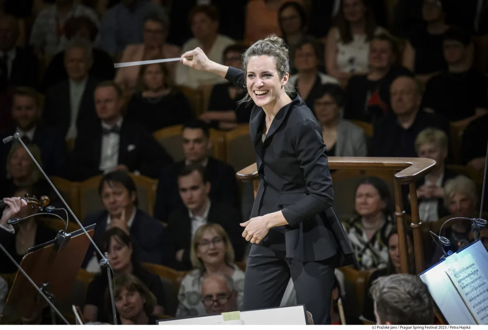 Jihočeská filharmonie má novou šéfdirigentku