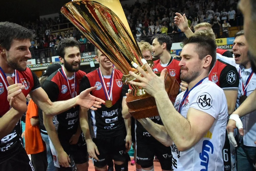 KULTURNÍ TIPY: Jihostroj vyznamená legendy. Výstaviště hostí přehlídku psů