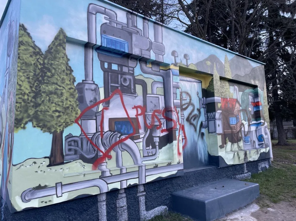 Umělci vyzdobili vodohospodářské objekty. Vandalové fasádu zničili