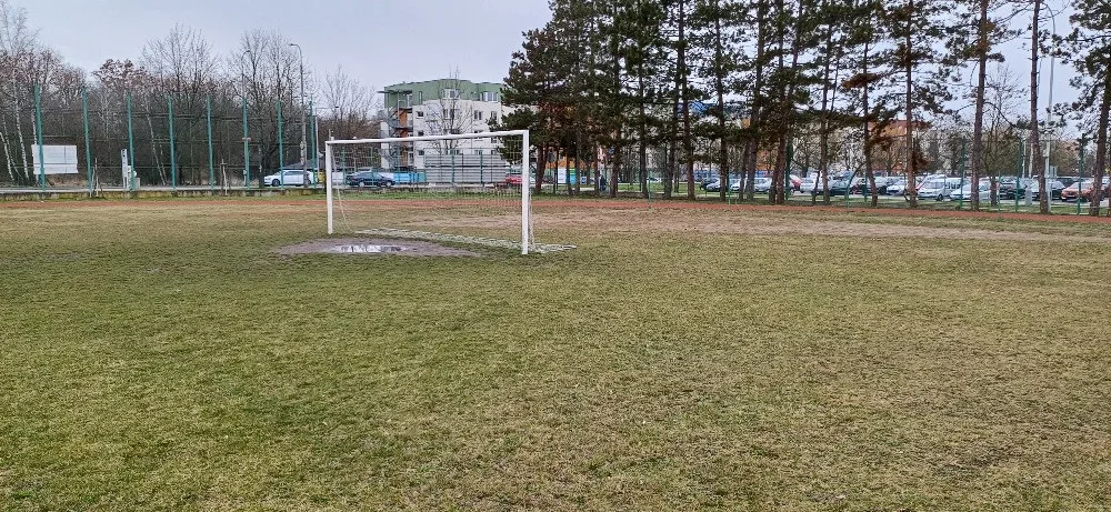 Město veřejnosti zdarma zpřístupní některá hřiště u základních škol