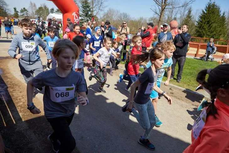 Benefiční Modrý běh pro AUTIS Centrum se poběží v Hluboké u Borovan