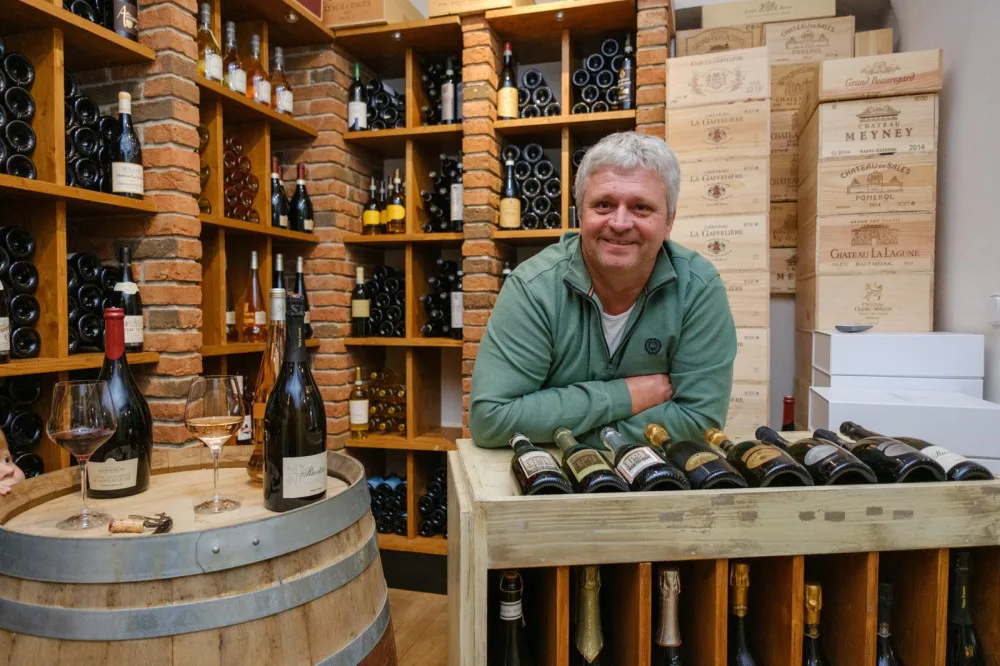 Plním synům sny, říká Tomáš Aubrecht a do Budějovic přinesl fascinující svět minerálů a mušlí