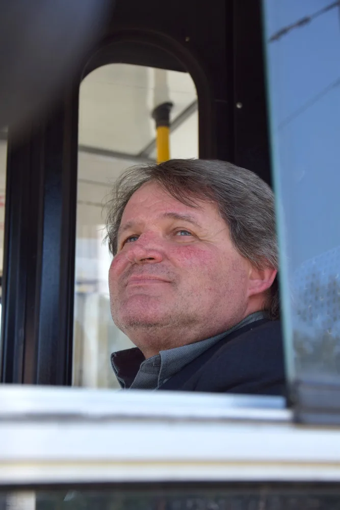 Dne 2. května před 33 lety se do ulic města České Budějovice vrátily trolejbusy a první z nich řídil Jan Kučera