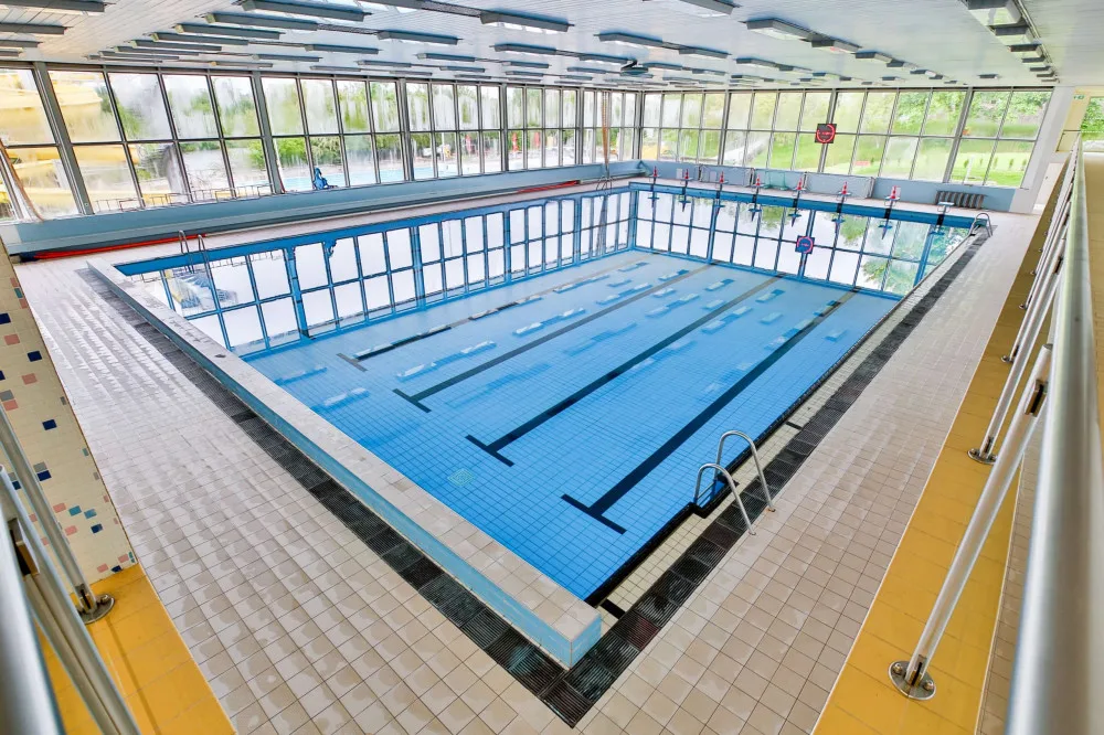 Tábor připravuje kompenzaci pro sportovce kvůli uzavření krytého bazénu
