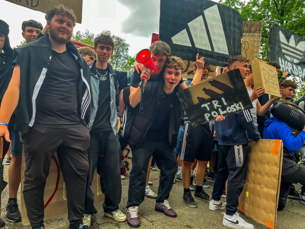FOTO: Hudba, veselí a zábavné kostýmů, Budějovicemi prošel tradiční průvod studentů
