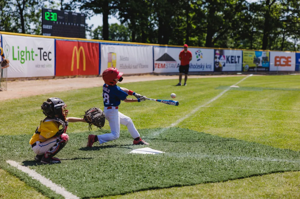 Na Hlubokou přijíždí na čtyři sta hráčů z devíti zemí: Začíná největší evropský turnaj desetiletých baseballistů SuperCup