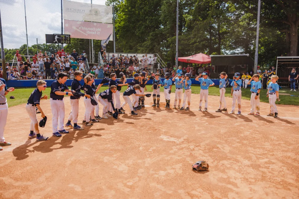 Na Hlubokou přijíždí na čtyři sta hráčů z devíti zemí: Začíná největší evropský turnaj desetiletých baseballistů SuperCup