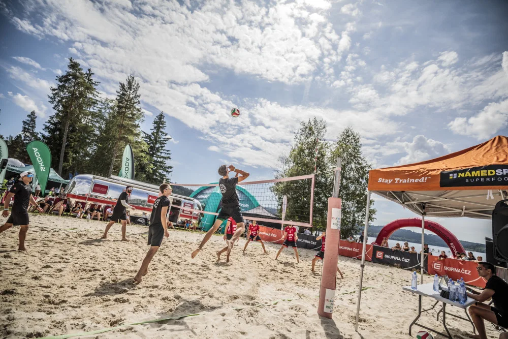 Olympijští vítězové i hudební legendy: ČEZ Lipno Sport Festival láká na sportovní vyžití i kulturu