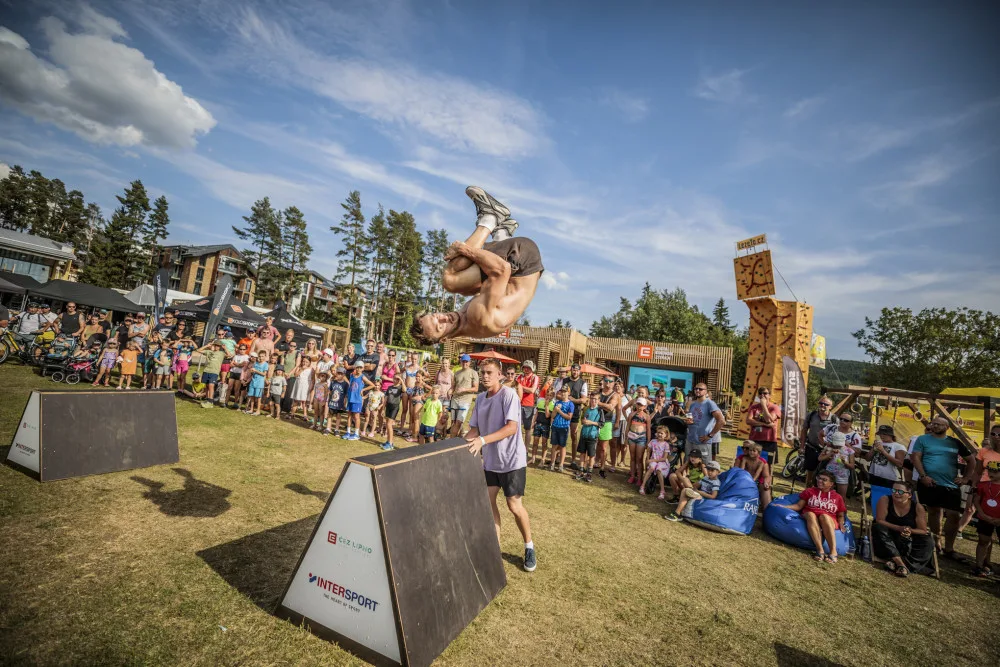 Olympijští vítězové i hudební legendy: ČEZ Lipno Sport Festival láká na sportovní vyžití i kulturu