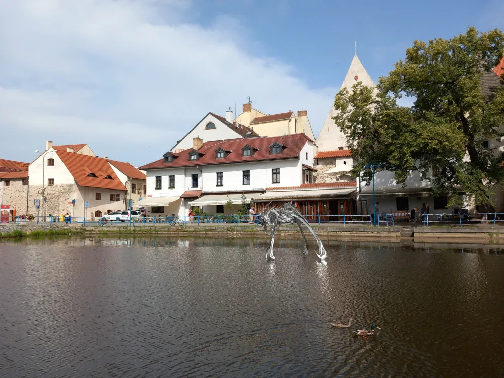 Umění je opět ve městě, umělecký festival přivezl do jižních Čech téměř tři desítky soch