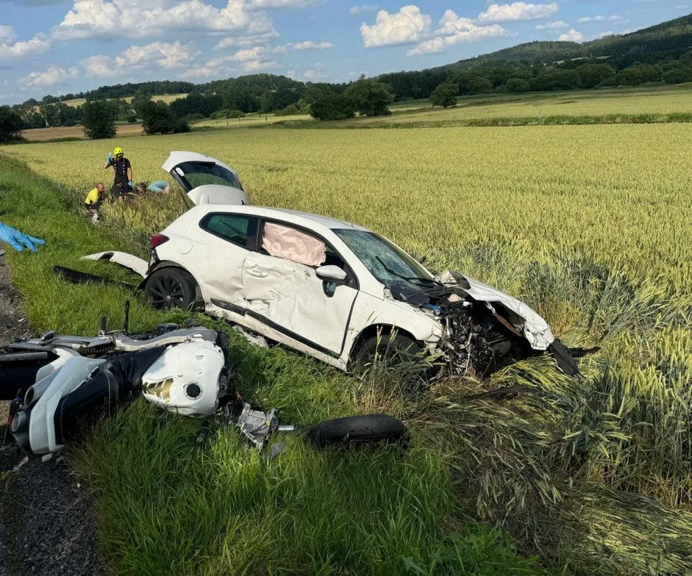 Při nehodě na Strakonicku zahynuli dnes odpoledne dva motorkáři