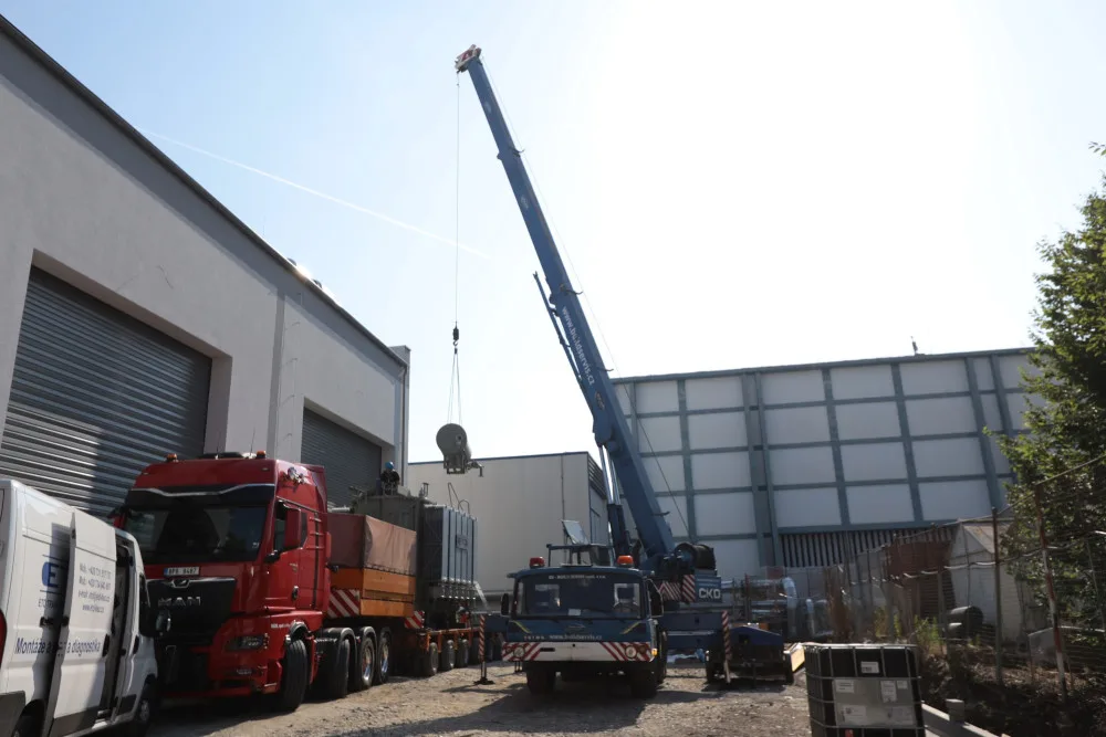 Klíčová transformační stanice bude hotová na podzim. Energetici ji osadli nízkohlukovými transformátory