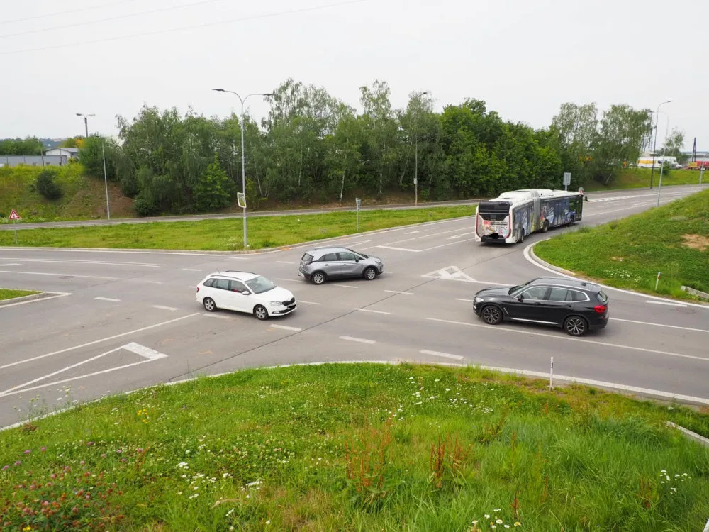 Nebezpečnou křižovatku v Táboře osadí semafory, město počítá se zpomalením dopravy