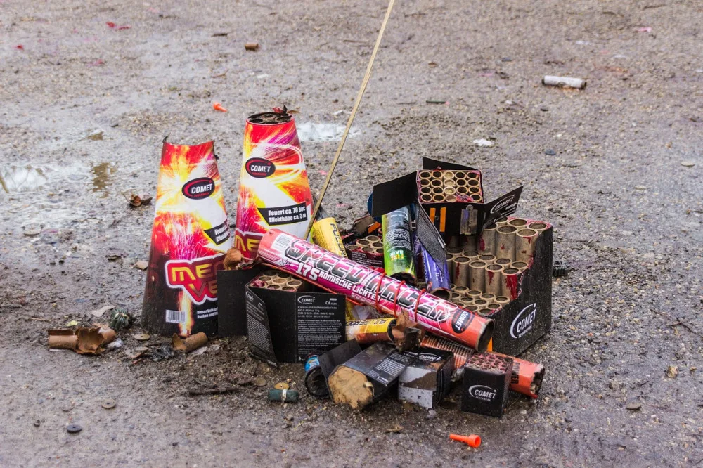Vláda schválila zákaz prodeje pyrotechniky na tržištích