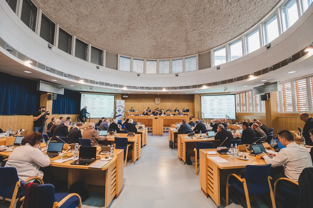 Jihočeský krajský úřad zaregistroval pro krajské volby 14 politických subjektů