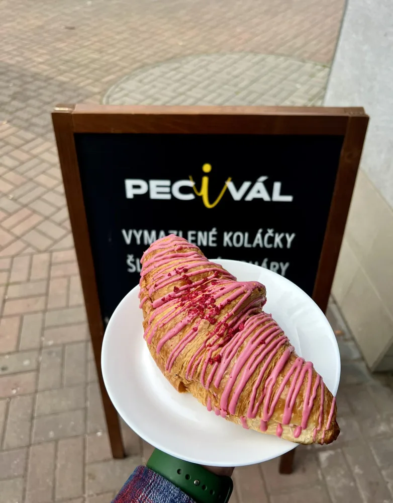 Díky novým pojízdným prodejnám PECiVÁL Na Kolech máte čerstvé pečivo na dosah ruky i u vody