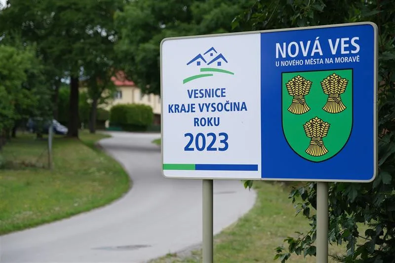 V žebříčku nejčastějších názvů obcí vede Ves a Nová Ves, mezi ulicemi Zahradní