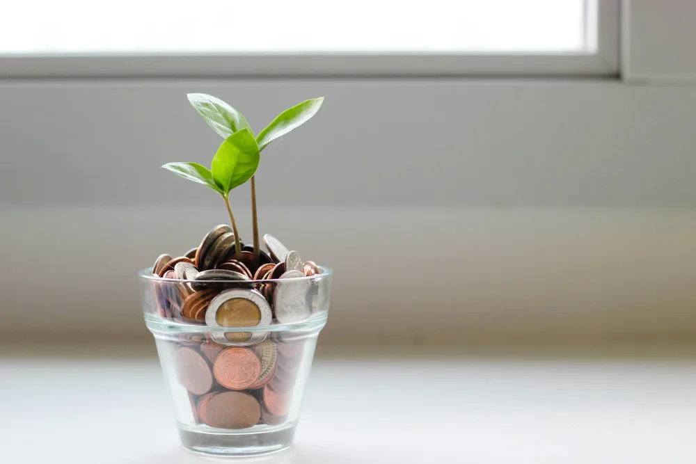 Spoření vs. investice: Co vybrat k zajištění dětí do budoucna?