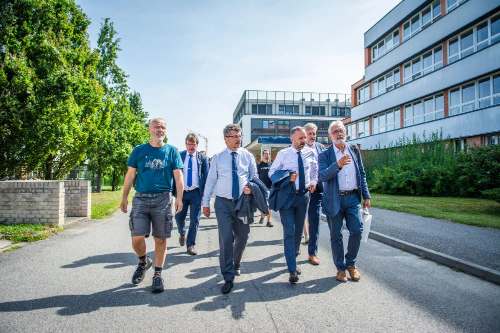 Jihočeská univerzita v Českých Budějovicích přivítala ministra pro vědu, výzkum a inovace Marka Ženíška
