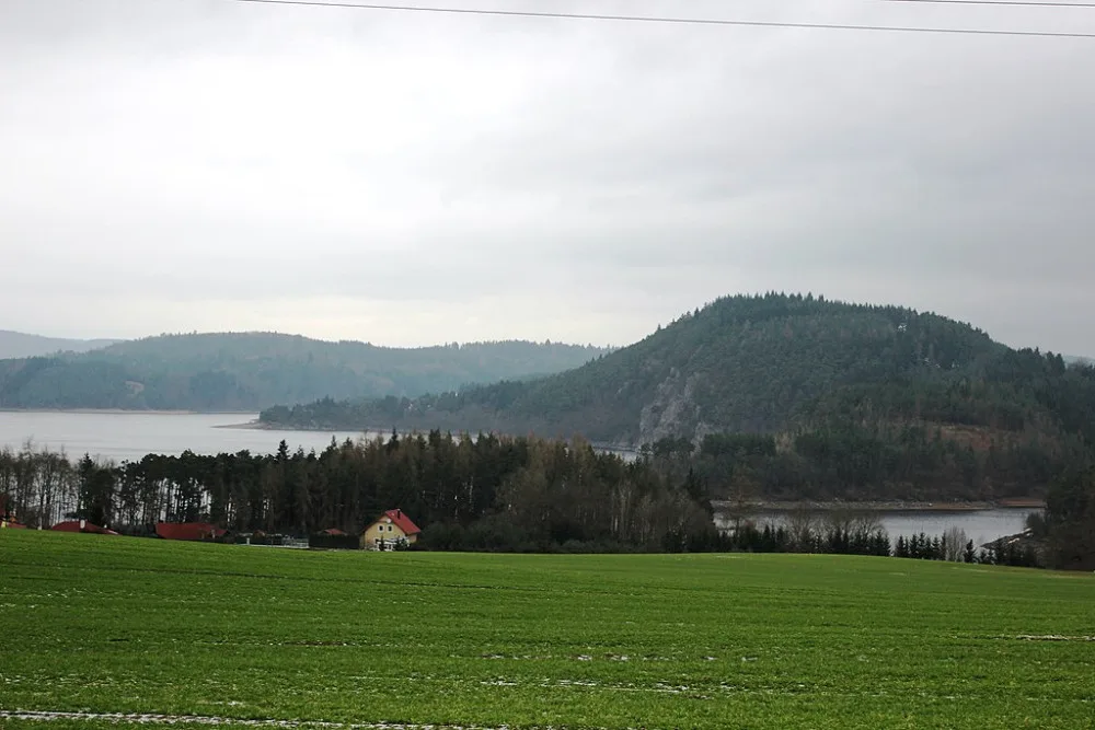 Část kempu Radava, která musela v červenci ukončit provoz, opět funguje