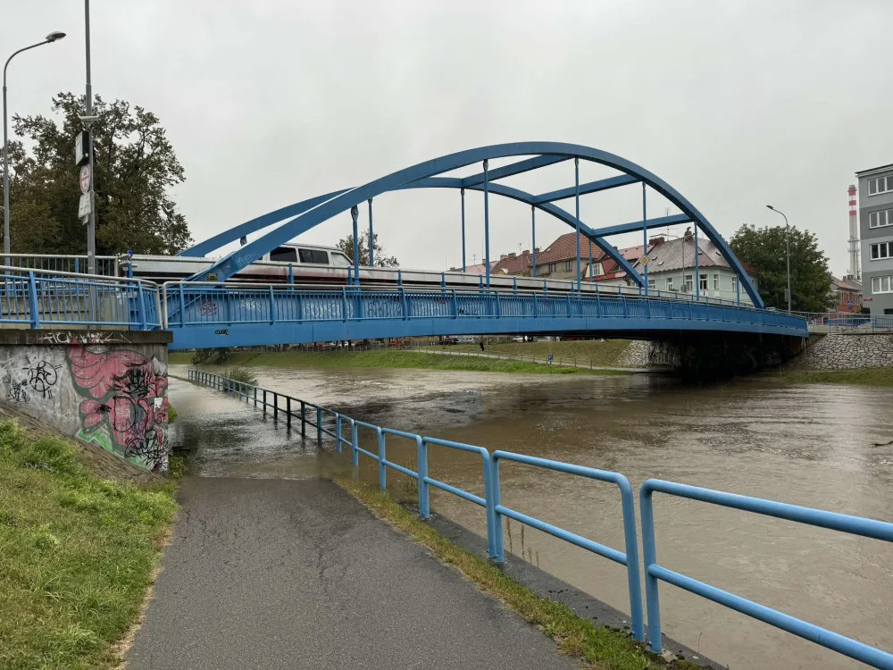 Předpověď se naplnila a říční hladiny stoupají. Třetí povodňový stupeň už přesáhla Malše, Černá, Otava i Blanice