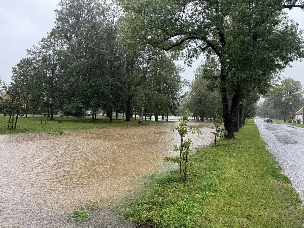 Třetí povodňový stupeň byl na 16 místech v kraji.