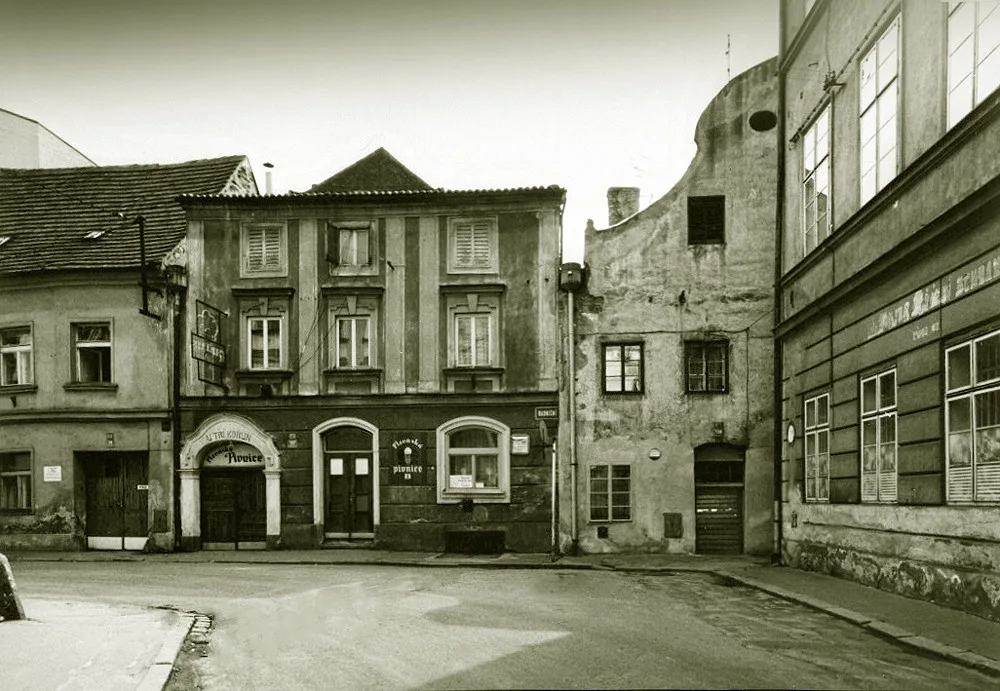 DRBNA HISTORIČKA: Budějovický Avion byl rodinný taneční klub, který nabídl odpolední čaj i večerní kabaret