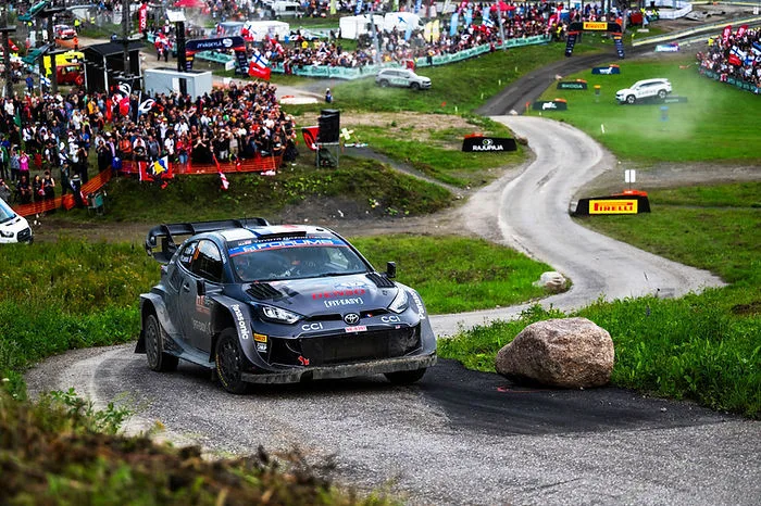 Mistrovství světa v rally opět míří na Šumavu. Tentokrát s pěti českými posádkami.