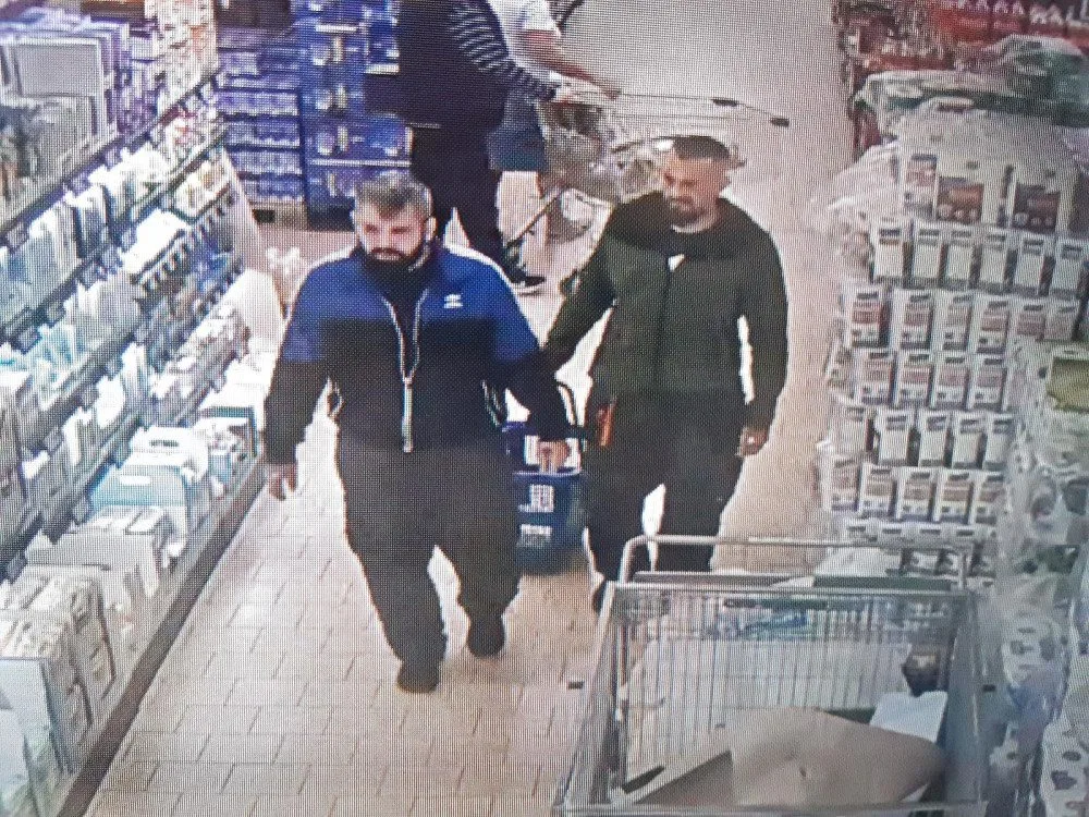 Soběslavští policisté pátrají po třech zlodějích, při krádeži je zachytila bezpečnostní kamera