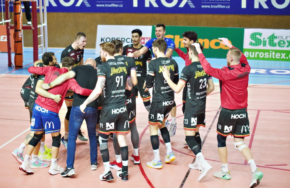 Jihostroj postoupil přes Příbram do čtvrtfinále poháru