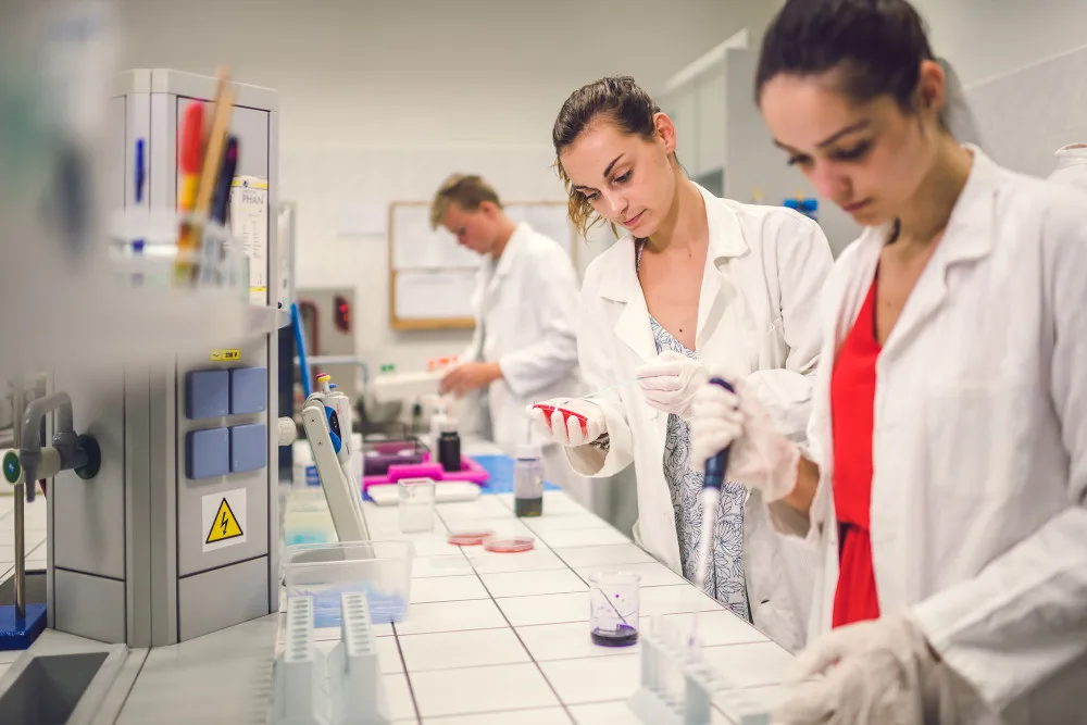Maturanti a další zájemci o studium na Jihočeské univerzitě mohou začít podávat přihlášky